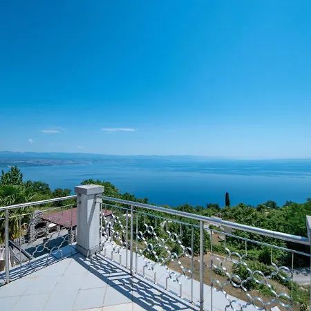 Hébergement de vacances La By Interhome