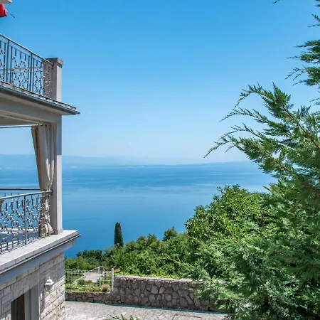 Ferienhaus La By Interhome