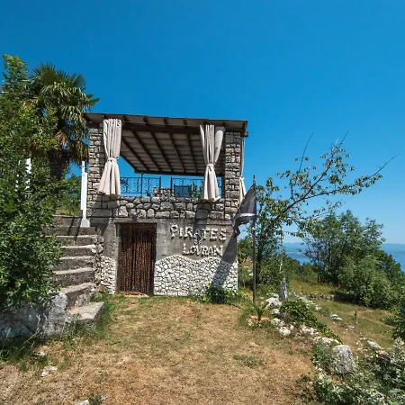 Dom wakacyjny La By Interhome Lovran