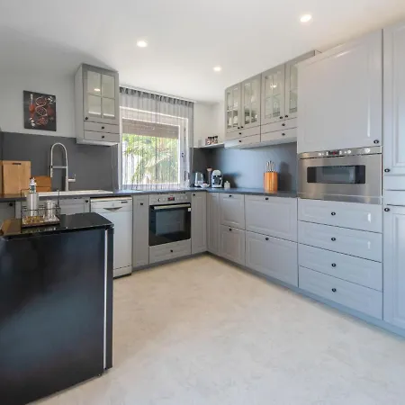 La By Interhome Ferienhaus *