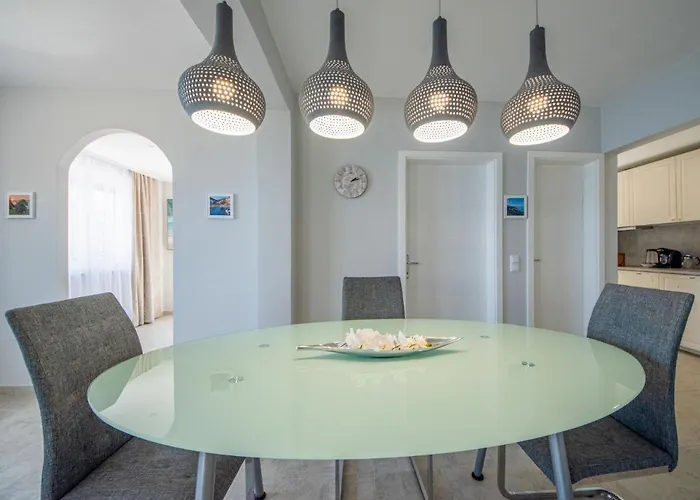 La By Interhome * Lovran